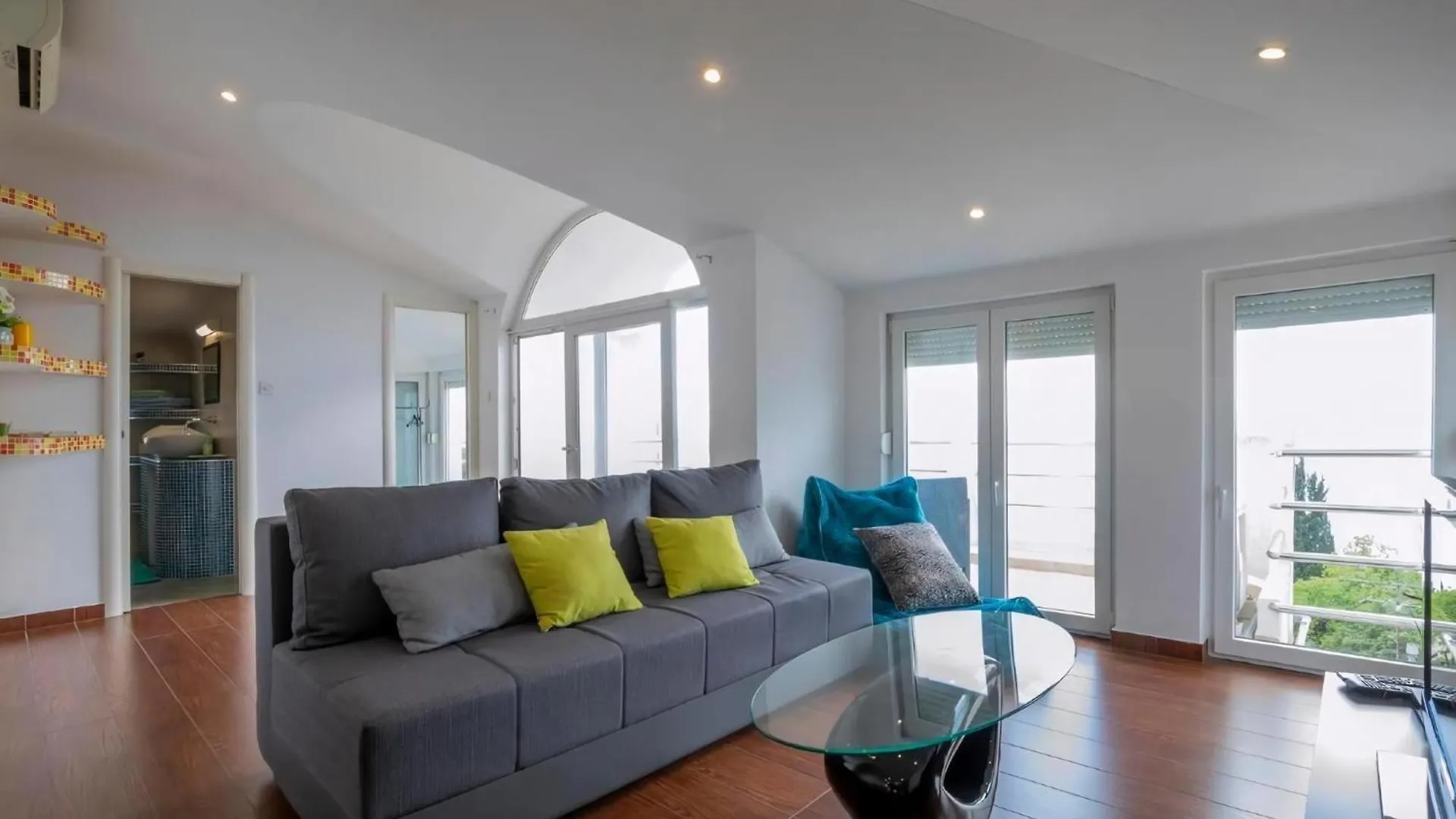 Ferienwohnung In Rijeka Mit Grossem Balkon Apartment