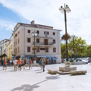 Odeon And Pensión